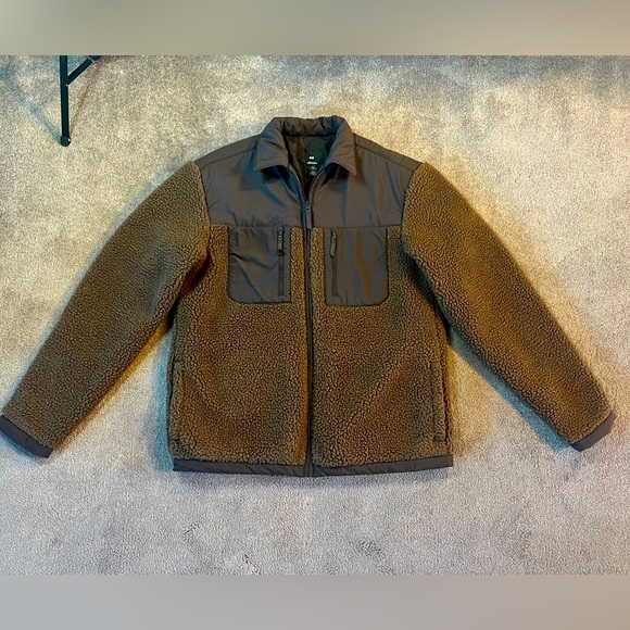 H&M Men’s Regular Fit Fleece Overshirt - Picture 6 of 13